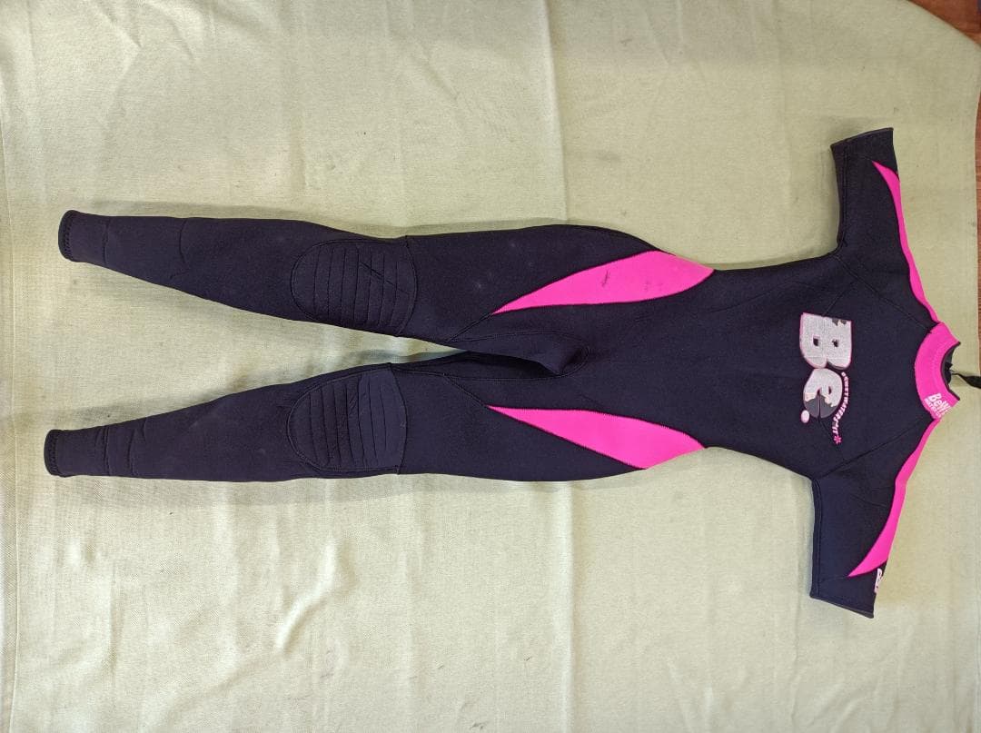 都《EXLFR》BeWET レディース　ウェットスーツ　S～M相当