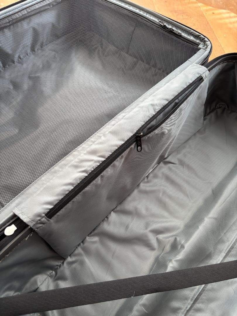 【未使用品】Samsonite（サムソナイト）スーツケース　28インチ