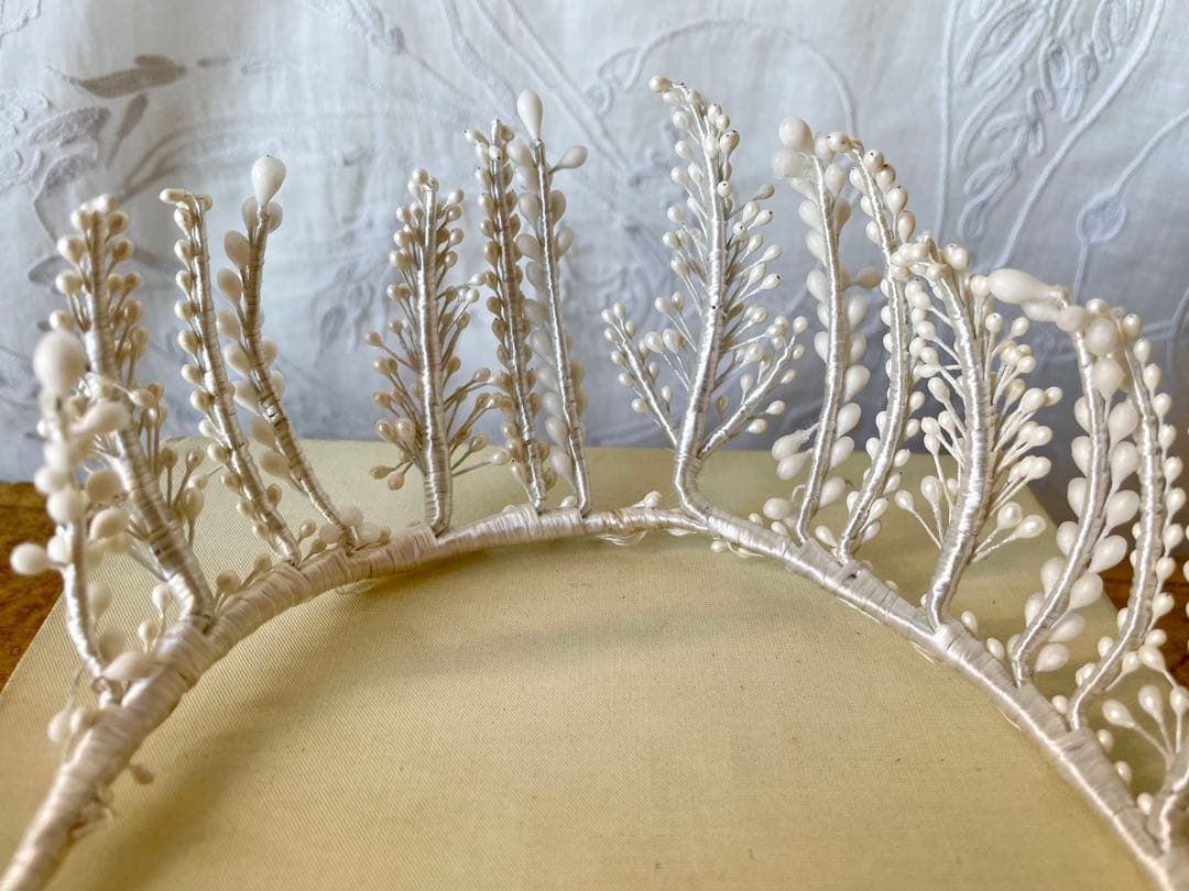 チュールベール付きワックスフラワーティアラ マリアージュ冠フランスアンティーク