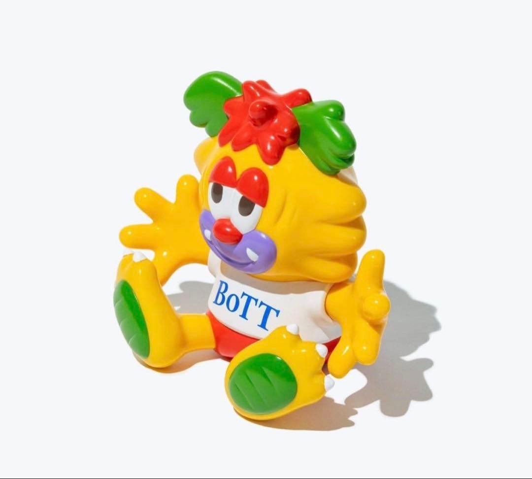BoTT × VERDY Visty Toy