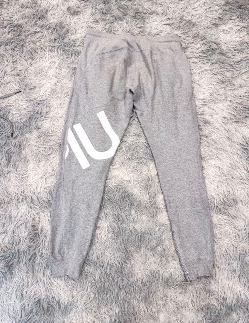 1PIU1UGUALE3 RELAX ロゴラインストーン セットアップ