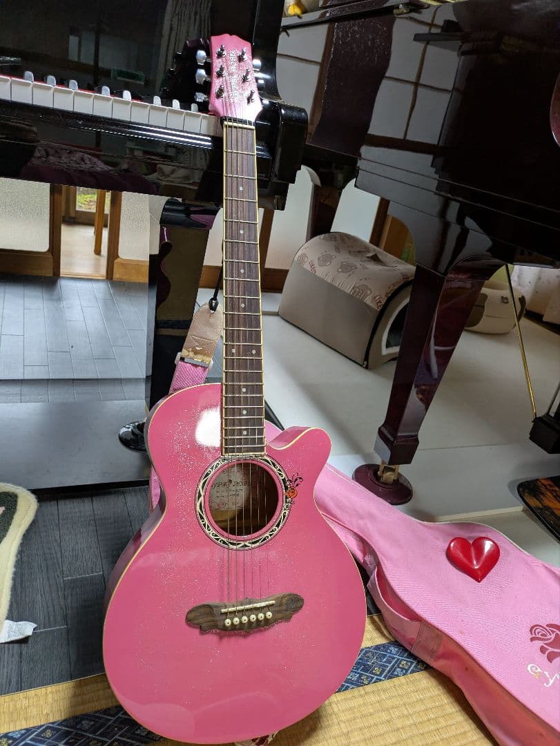 ジプシーローズ　Gypsy Rose ピンクアコースティックギター　ラメ入り
