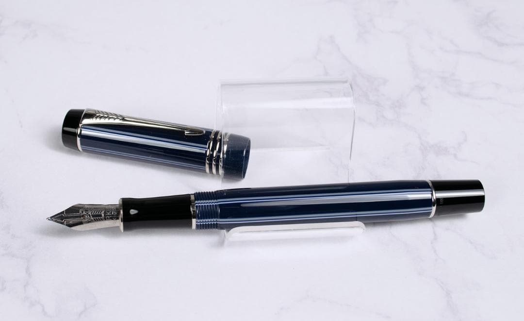 【未使用】パーカー 万年筆 デュオフォールド ピンストライプ 箱付き ot003