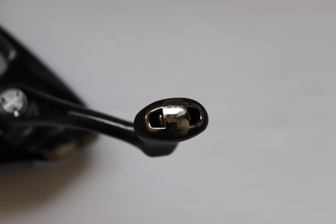 【美品 淡水使用のみ】シマノ19ヴァンキッシュC2500SXG バンキッシュ