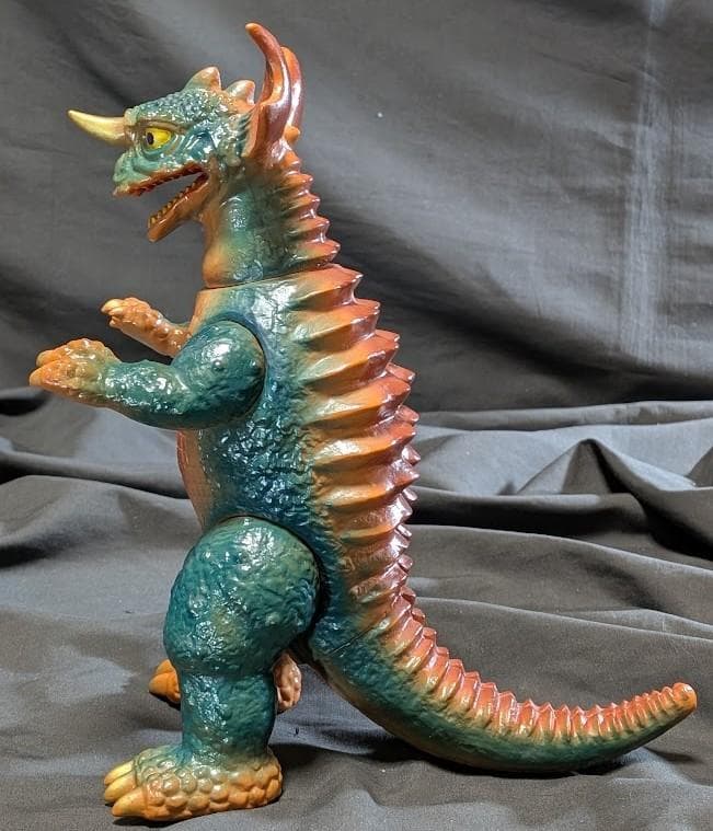 バラゴン「フランケンシュタイン対地底怪獣」登場怪獣（マーミット）ソフビフィギュア