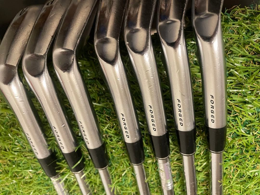 スリクソン ZX7 MKⅡ MODUS 105S D.S.T 7本　アイアン