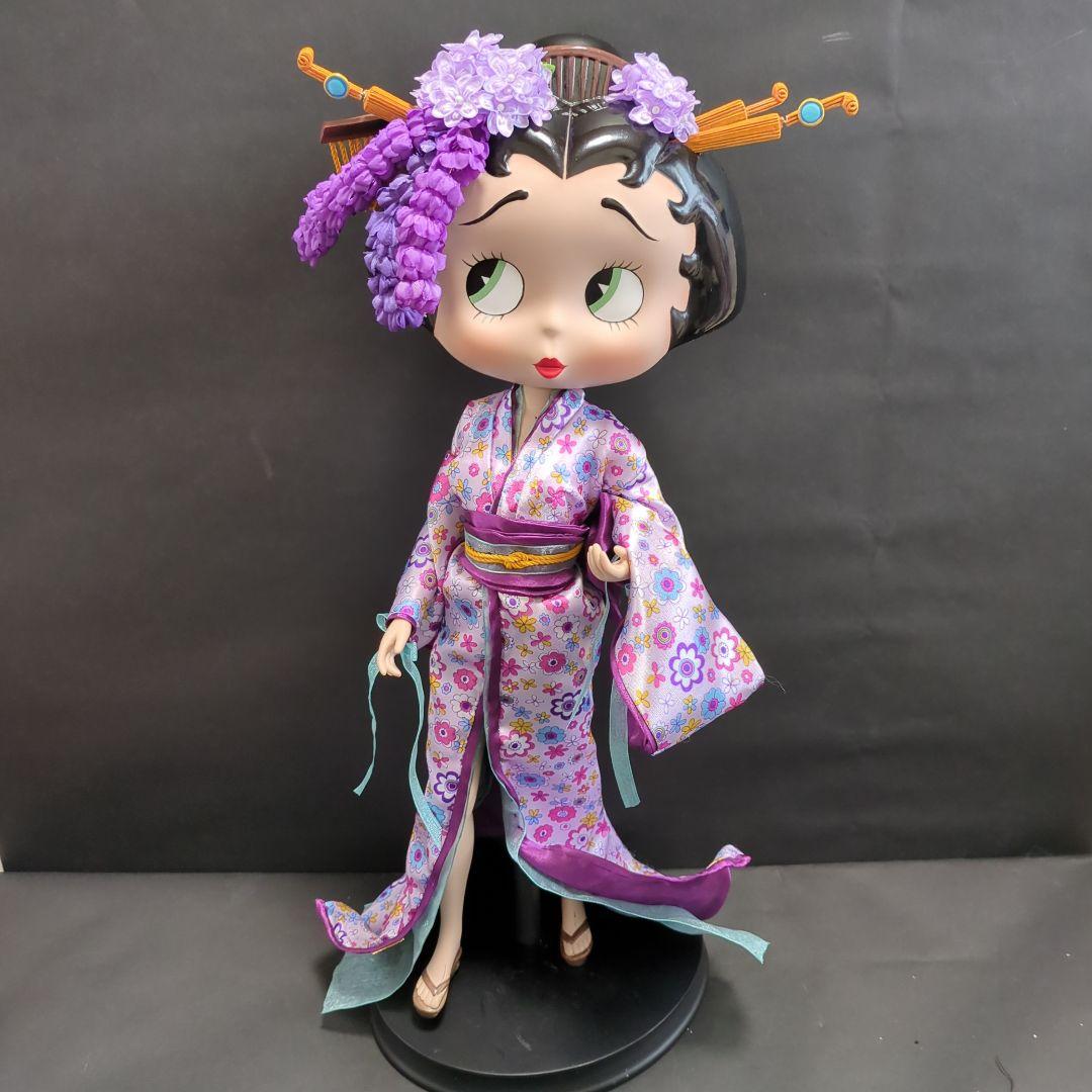 桃世六区！ベティちゃん♡特大フィギュア2点