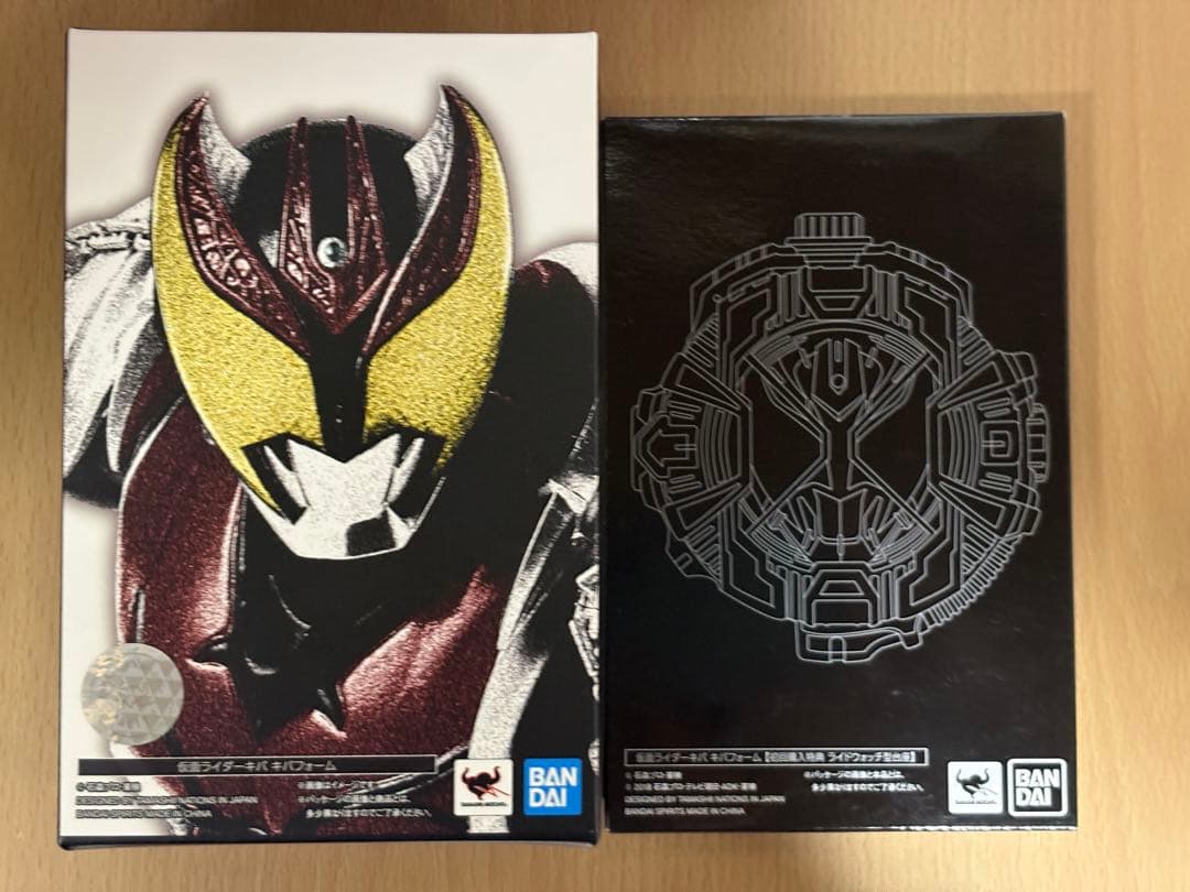 s.h.フィギュアーツ　真骨彫　仮面ライダーキバ　キバフォーム