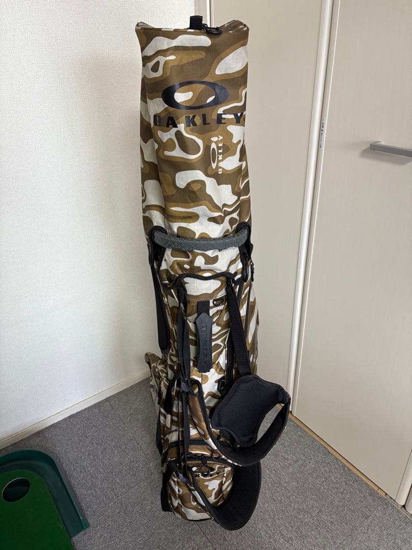 OAKLEY　キャディバッグ
