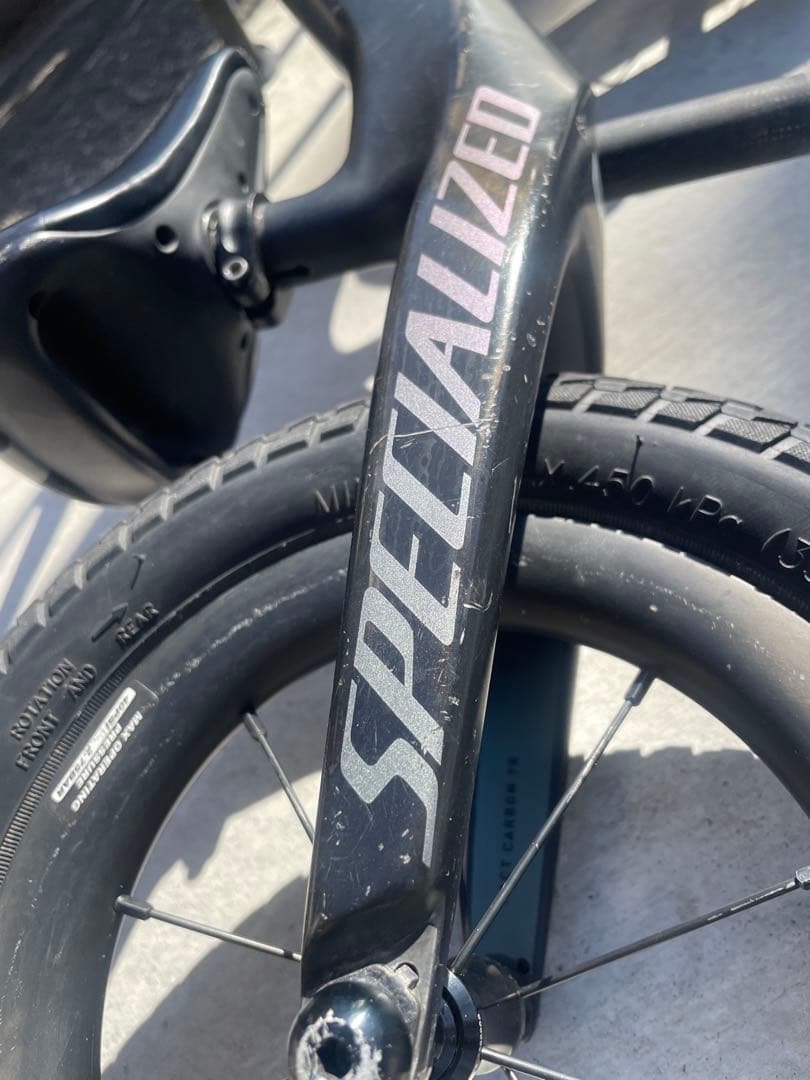 SPECIALIZED HOTWALK CARBON キッズバイク カーボン製