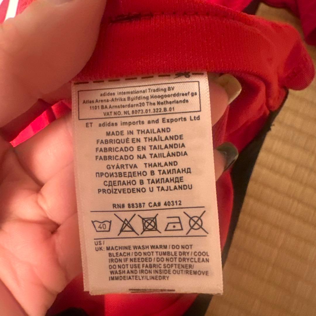 Manchester United adidas Tシャツ