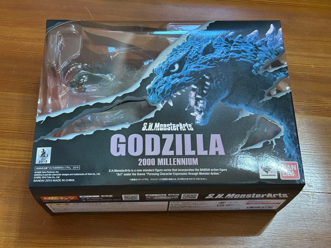 未開封 S.H.MonsterArts ゴジラ2000 ミレニアム フィギュア