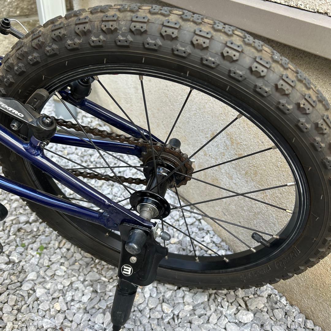 ヨツバサイクル　18インチ　ネイビー