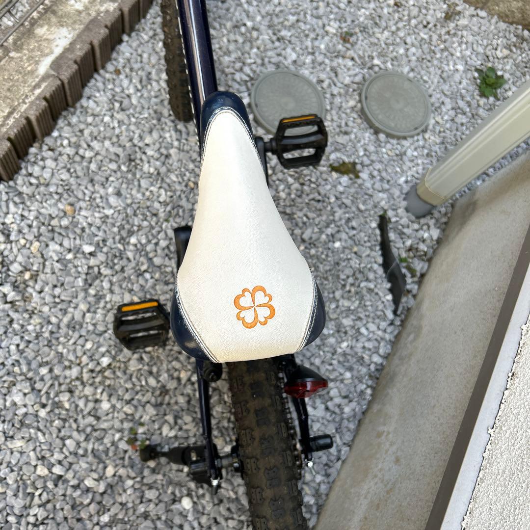 ヨツバサイクル　18インチ　ネイビー