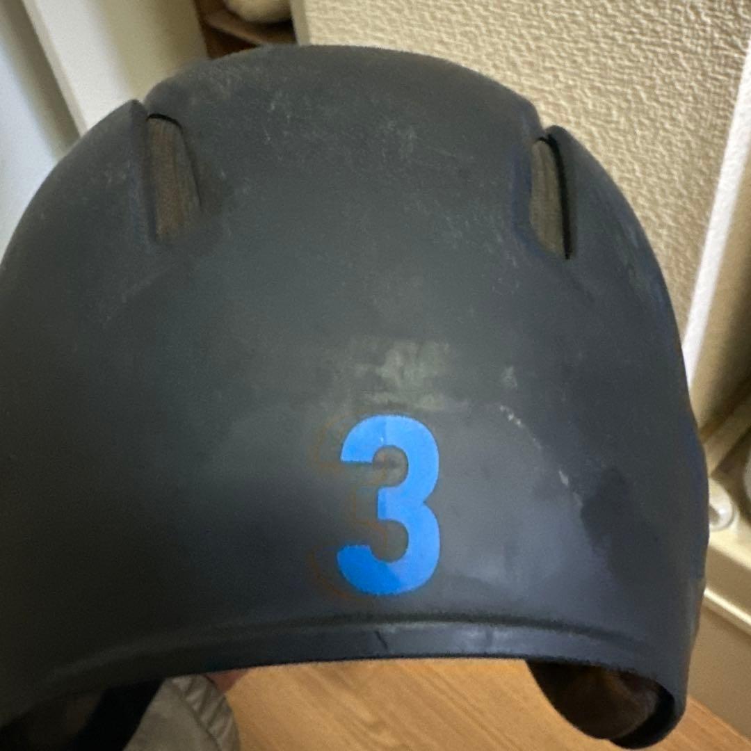 黒色 ヘルメット Sの刺繍