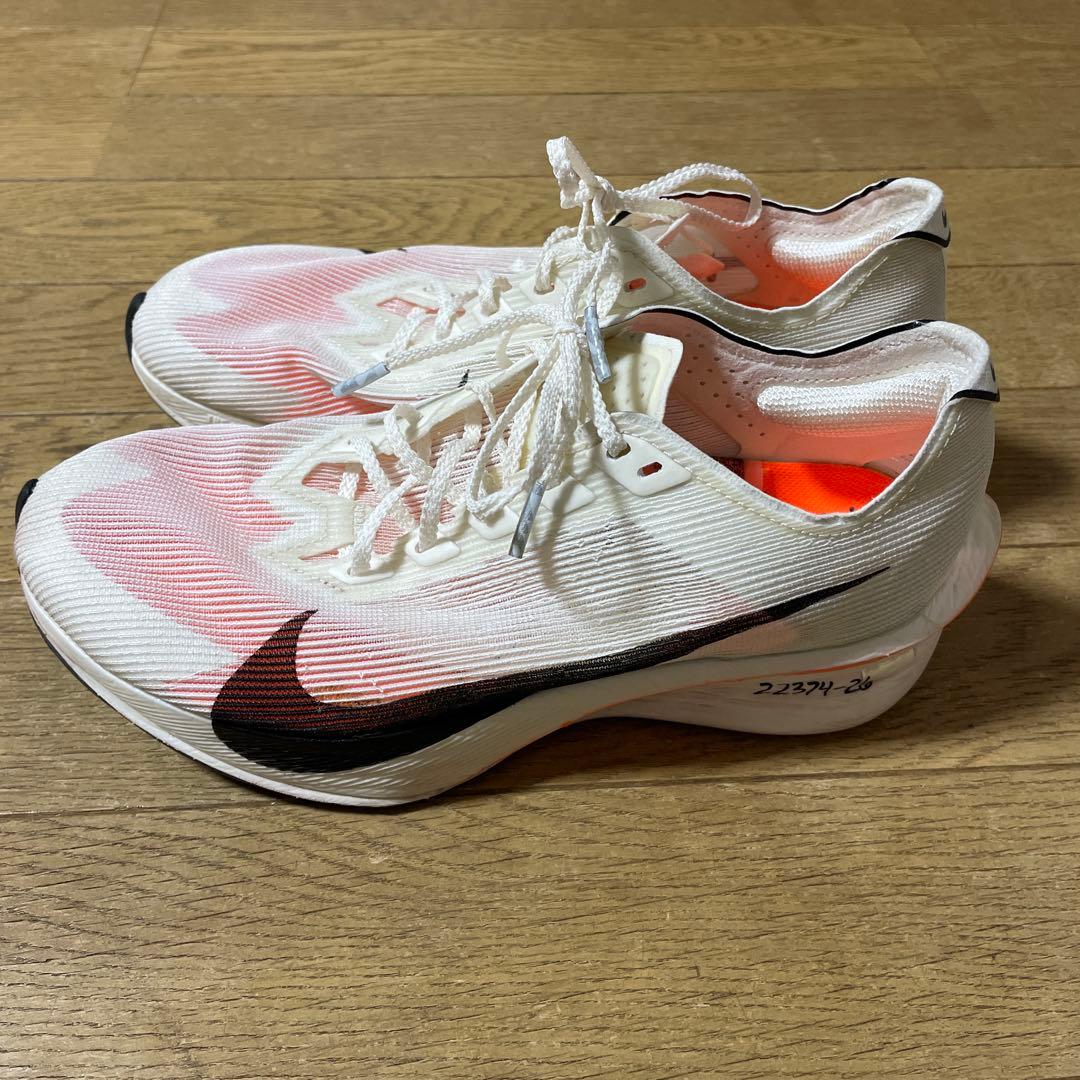 ナイキ ヴェイパーフライ4プロト23.5cm