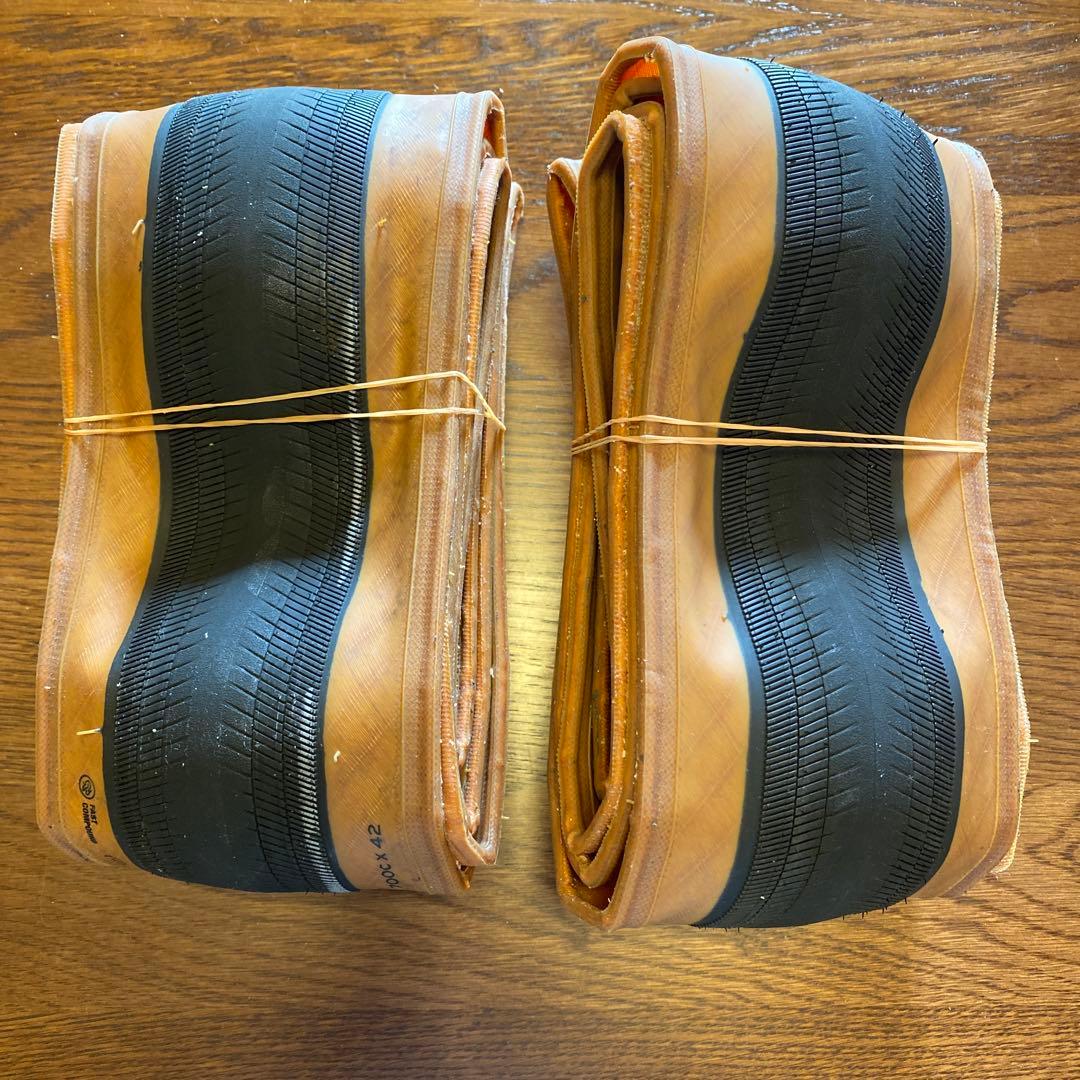 テラベイル　ランパート　700×42c