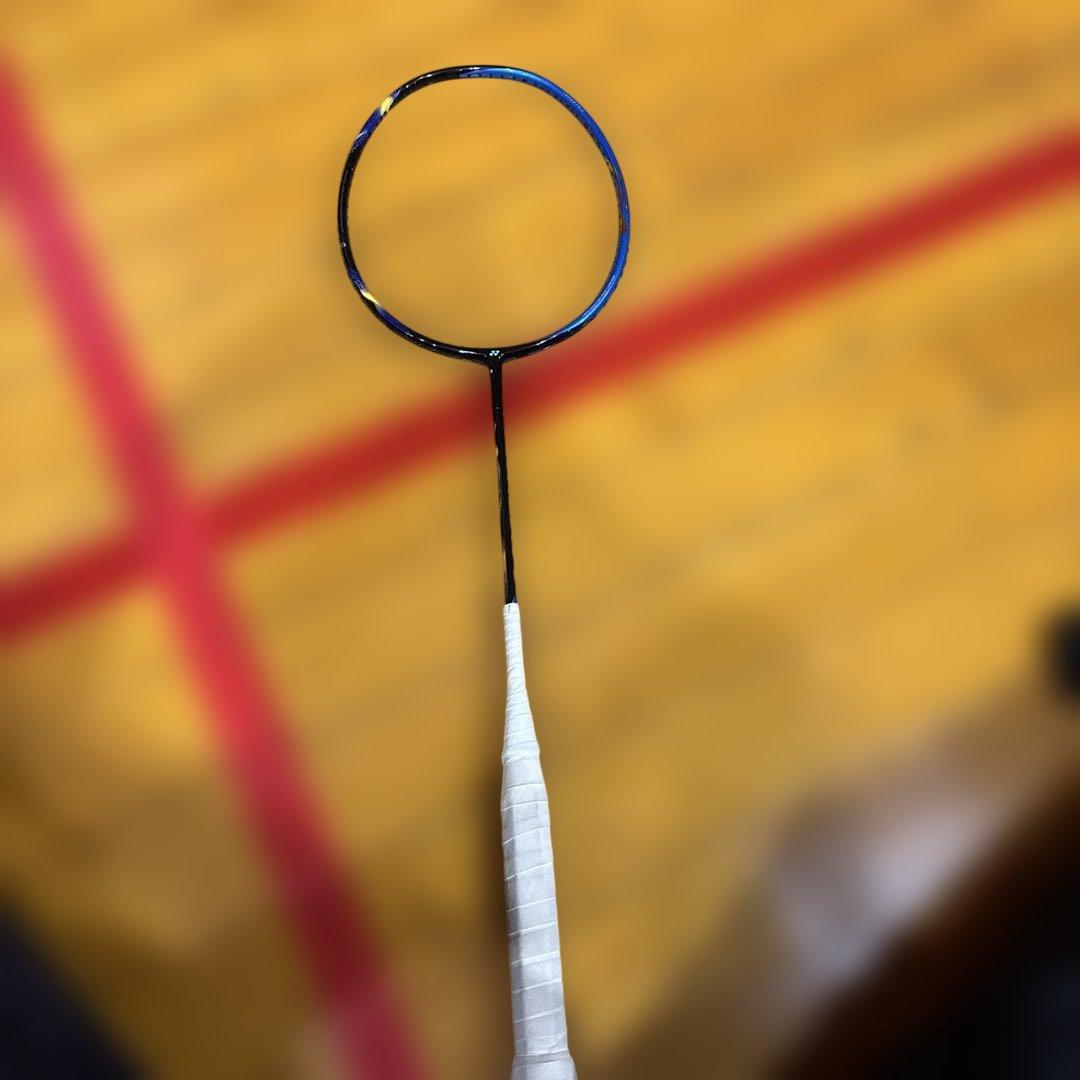 Yonex アストロクス 77 バドミントンラケット　びび折れなし！