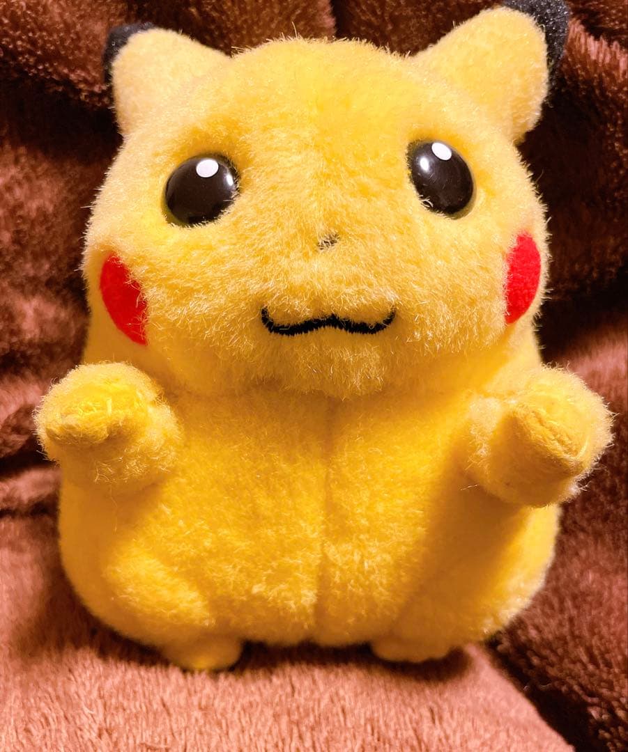 ピカチュウ TOMY 初期　ぬいぐるみ