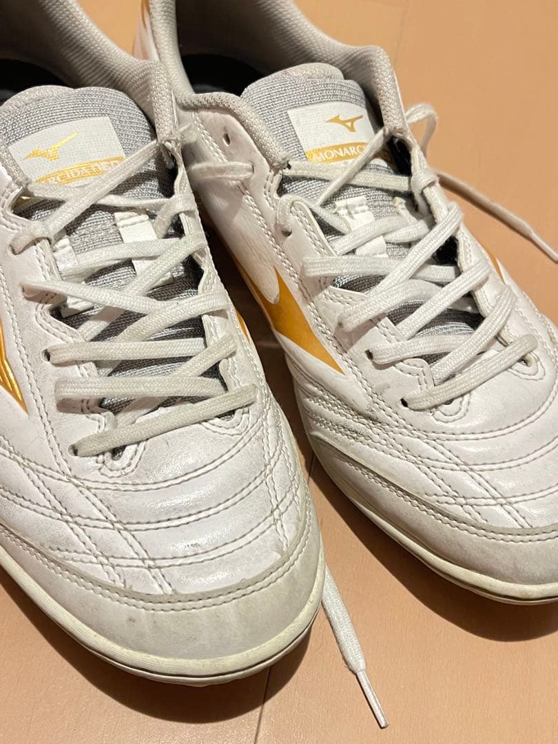 Mizuno モナルシーダ NEO SALA PRO ゴールド　25.0