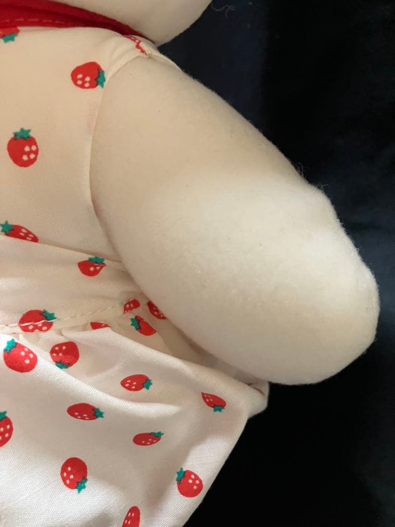 レア　ハローキティ いちご柄 ぬいぐるみ レトロ約30cm B2243