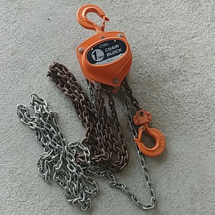 ほぼ傷ナシ！チェーンブロック(1トン)　屋根下でのみ使用！！