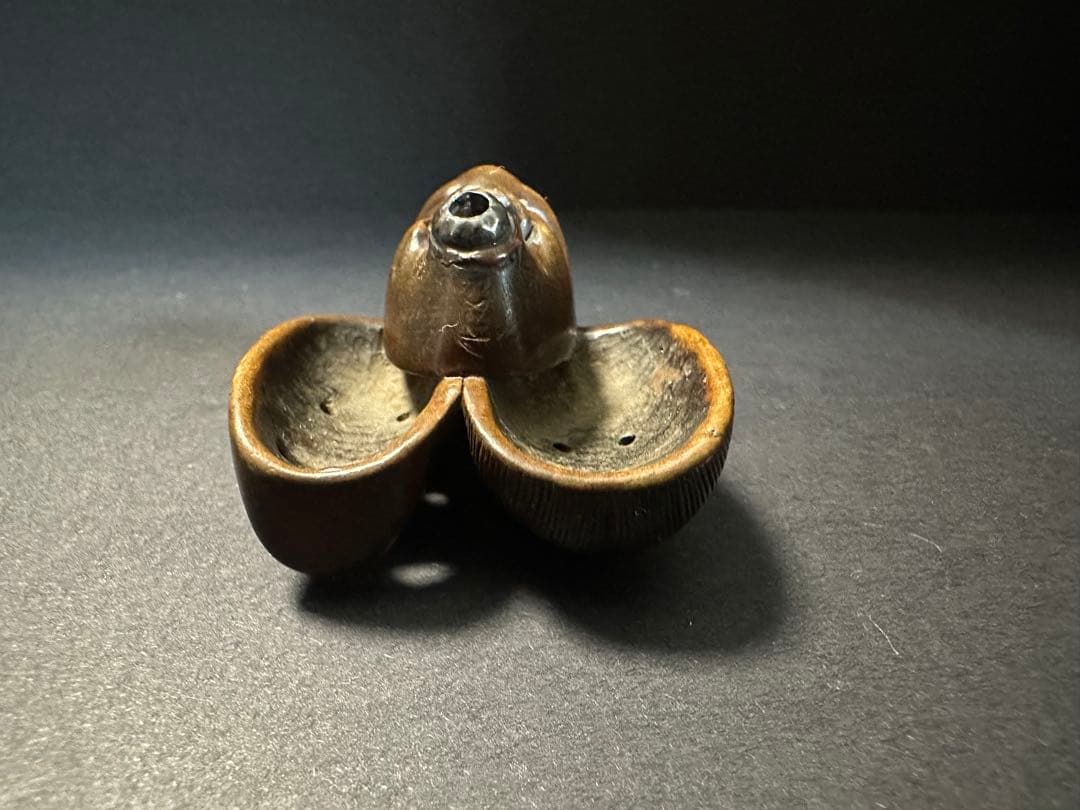 【根付(netsuke)】3面の顔の根付　木製　江戸時代