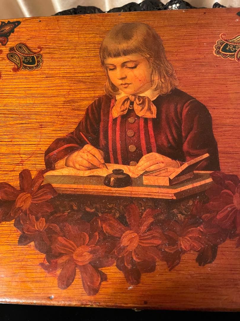 UKフランスの木箱　アンティーク