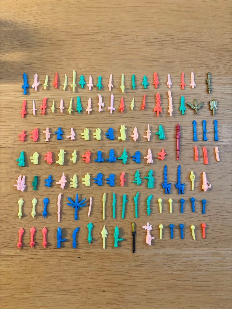 ア*ト様 ガン消し　武器　盾など多数