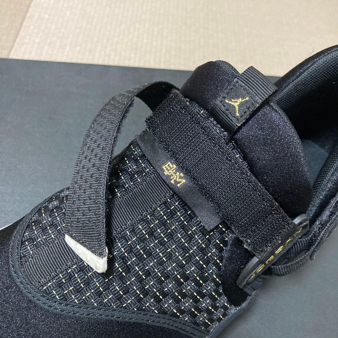 ナイキ ジョーダン トランナー LX BHM ブラックホワイトメタリックゴールド