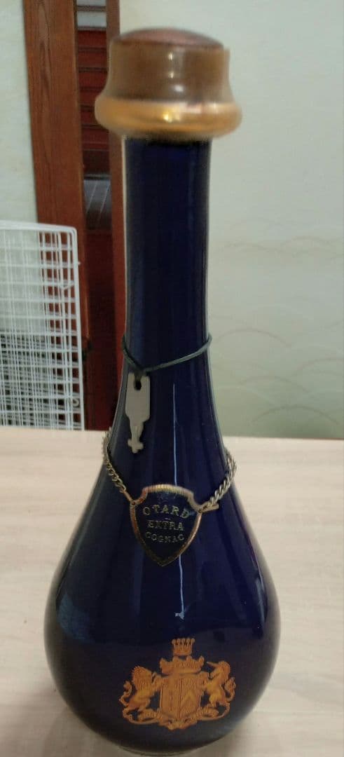 コニャックオタール エクストラ 限定シリーズ ボトル