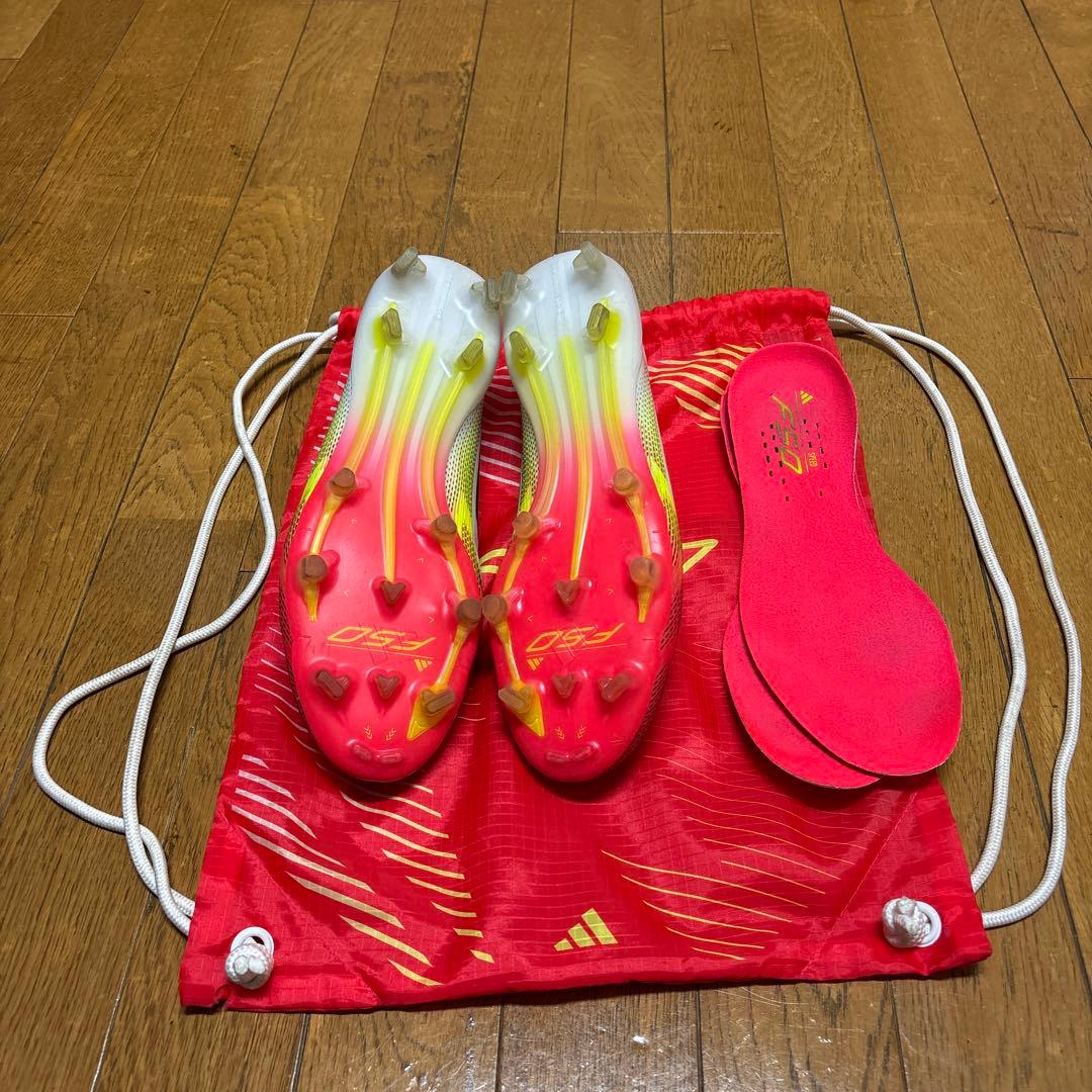 adidas F50 FG サッカーシューズ ホワイト/レッド