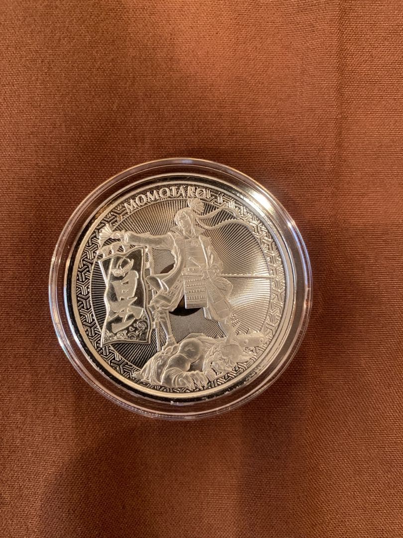 99.99%純銀 1オンス カプセル入り 保証書付き 桃太郎 鬼退治アニメ風