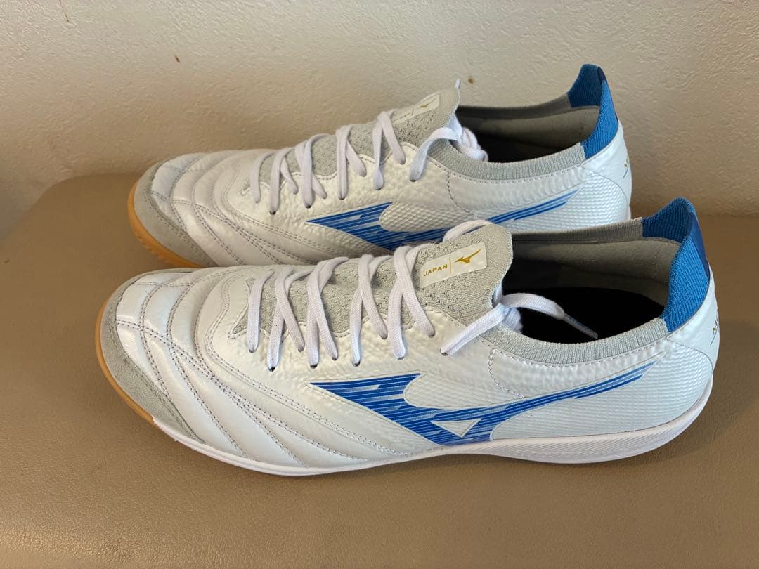 ミズノ モレリア NEO SALA β JAPAN IN 25.5