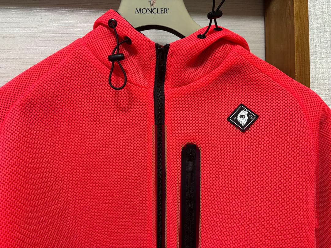 V 12メンズゴルフ　ジップパーカー