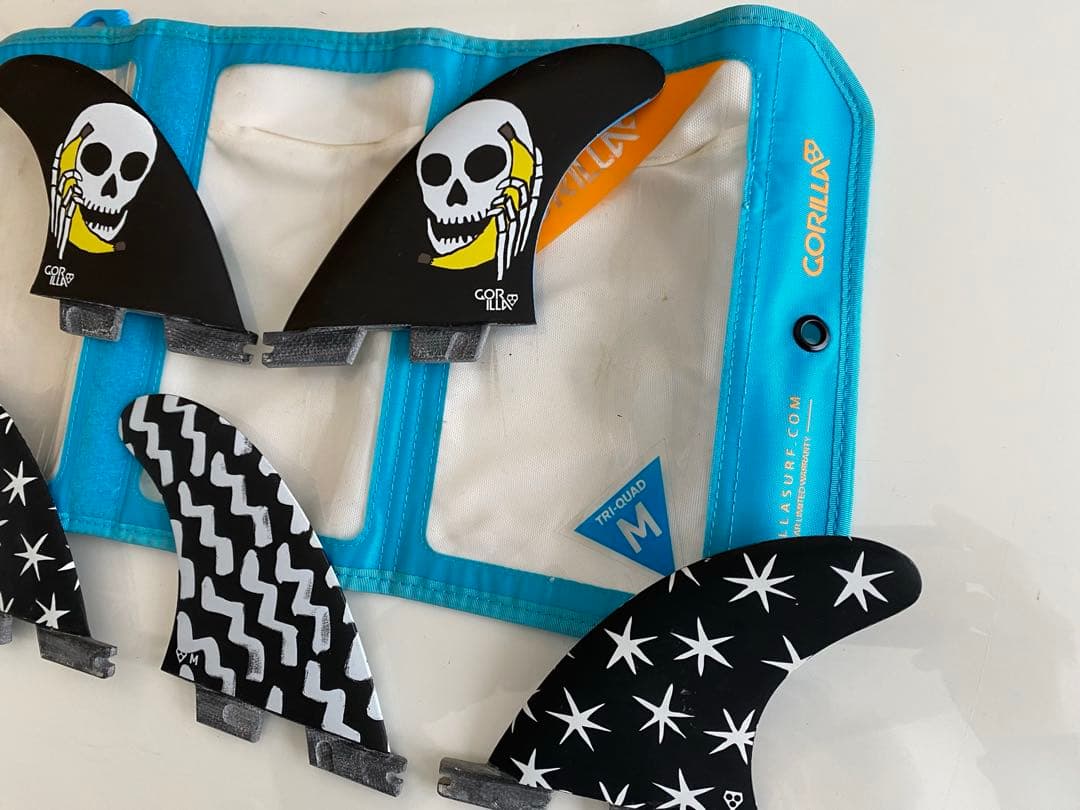 美品 fcs2 gorillaフィン M QUAD トライ 5枚　Tri