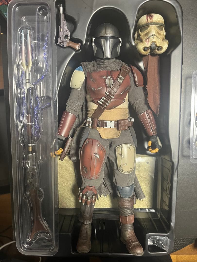 【美品】ホットトイズ　1/6スケールフィギュア マンダロリアン TMS007