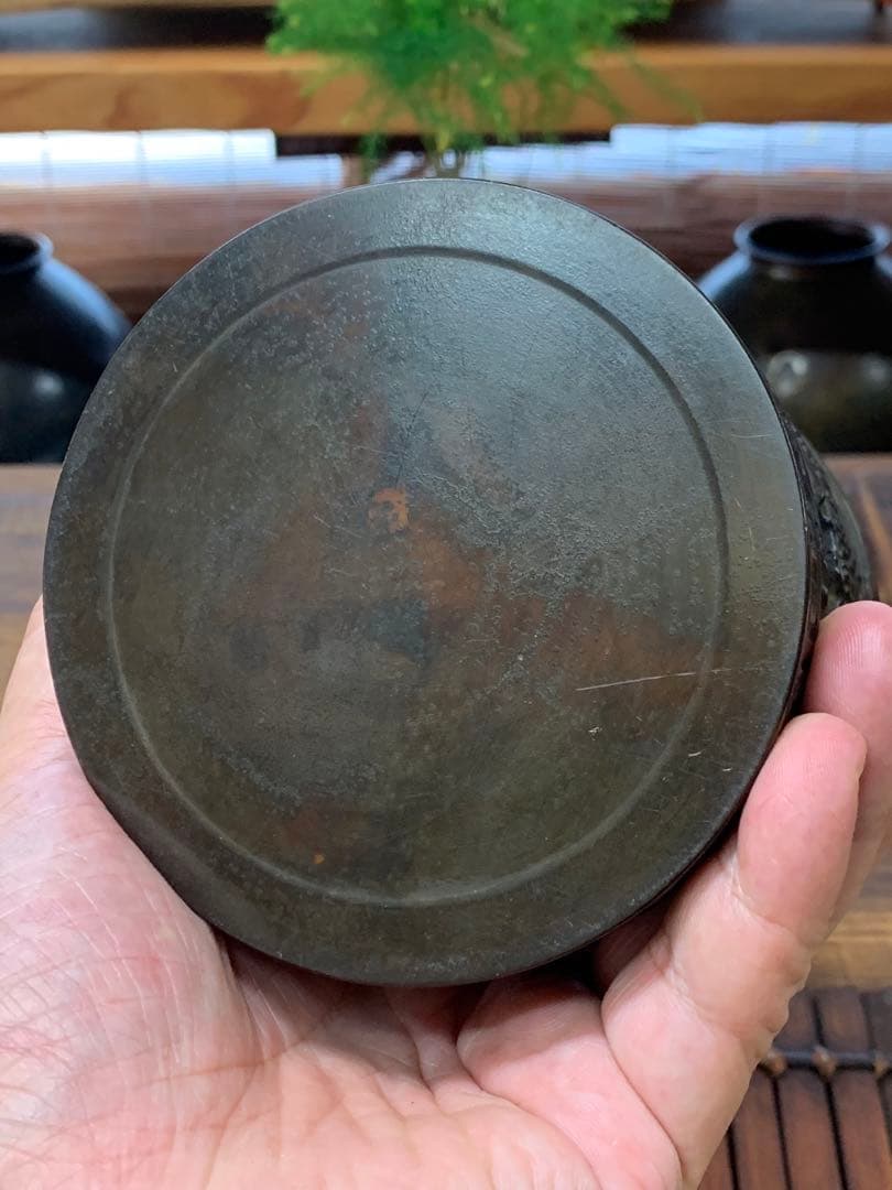 中国？ビンテージ　真鍮製　繊細な透かし彫り　仏閣仙人　筆立　一点物