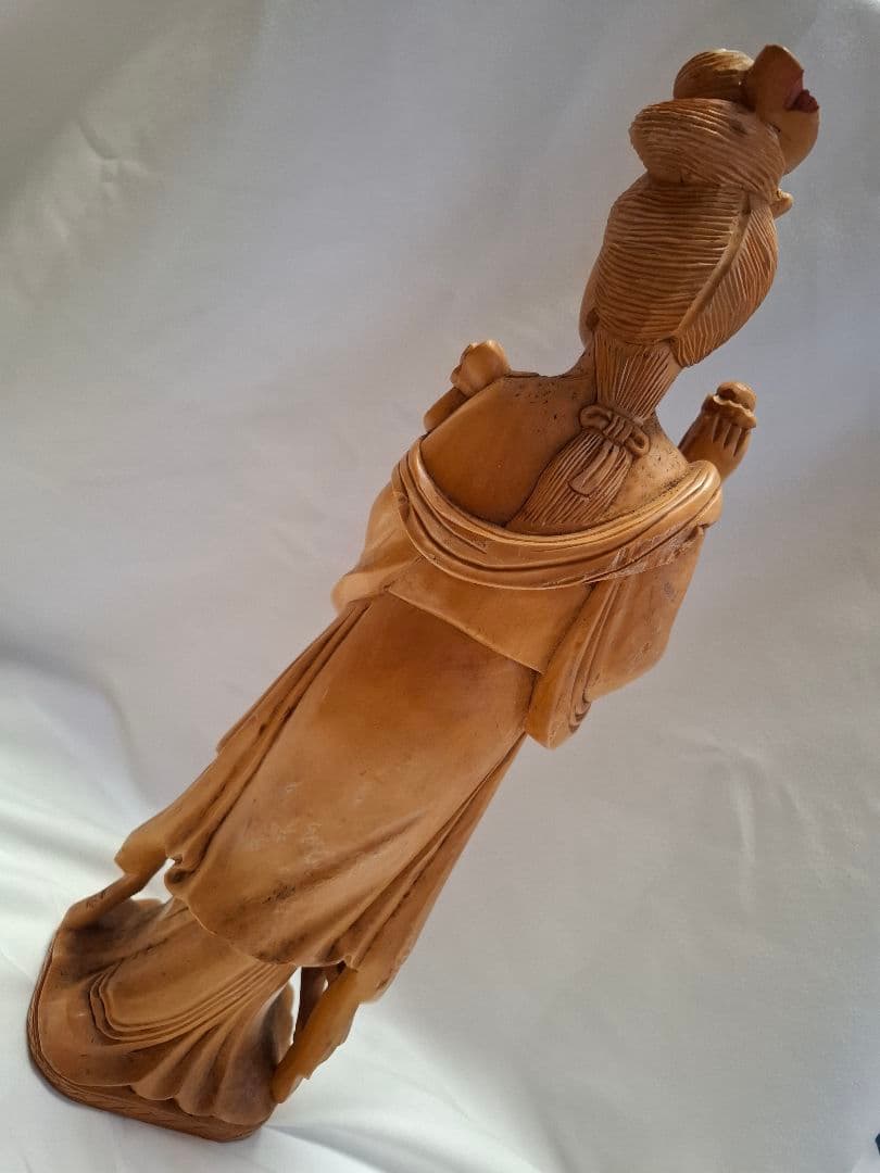 ツゲ木彫り女性像 彫刻 37㎝