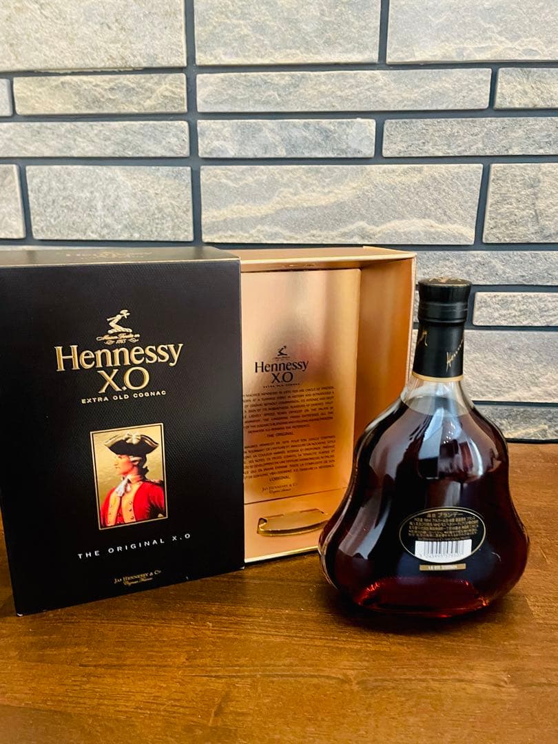 【最終値下げ・新品 超美品】Hennessy XO 750ml 専用ボックス入り