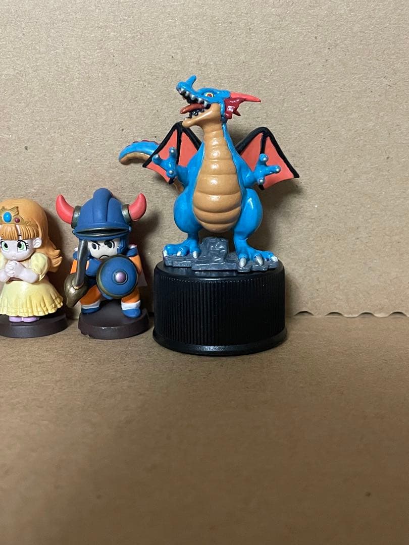 ドラゴンクエスト　勇者ローラ姫　りゅうおう色違い　ミニフィギュア