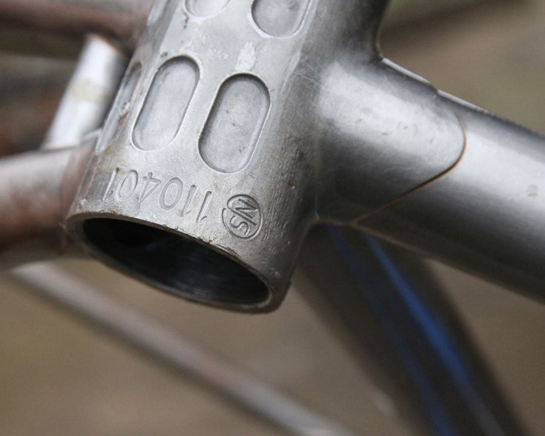 Bomber Pro ピストフレーム