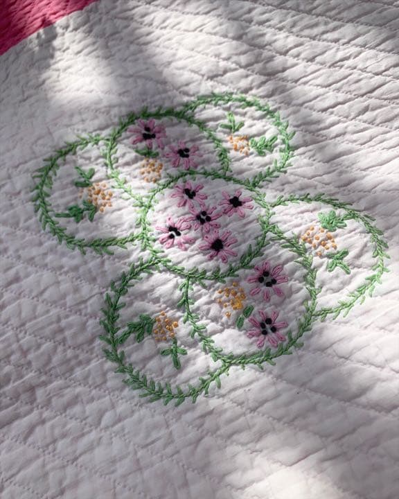 アンティーク　パッチワーク　キルト  手刺繍　ピンク　花　アメリカ