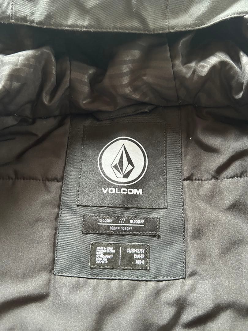 キッズ　VOLCOMスノーボードウエア上下