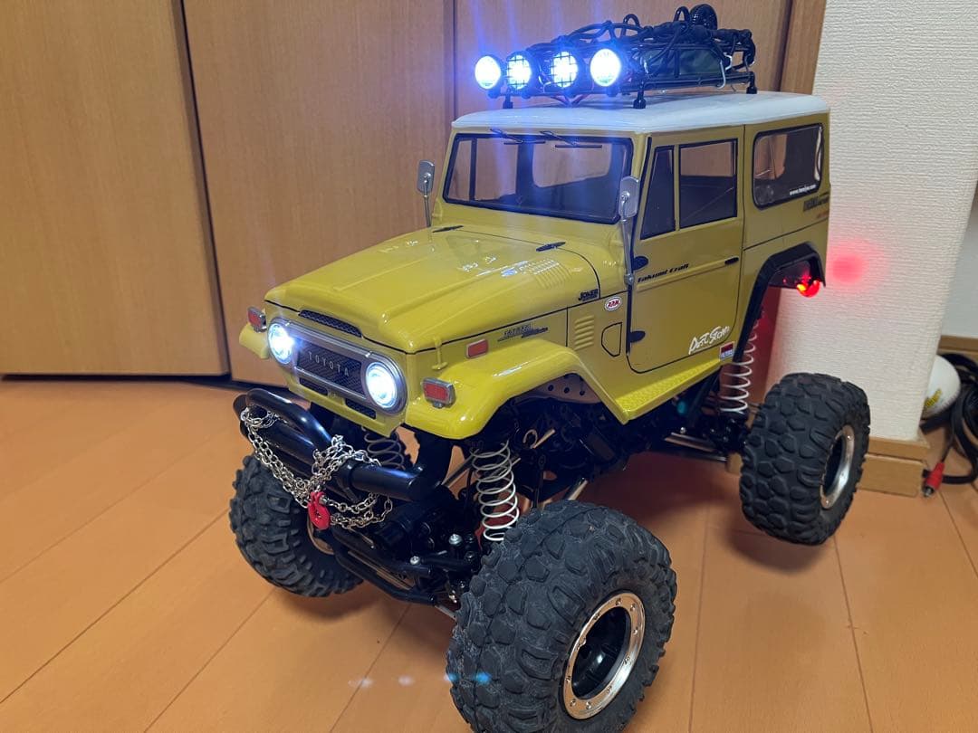 タミヤ　1/10 CR-01 ランドクルーザー40 クローラーRC