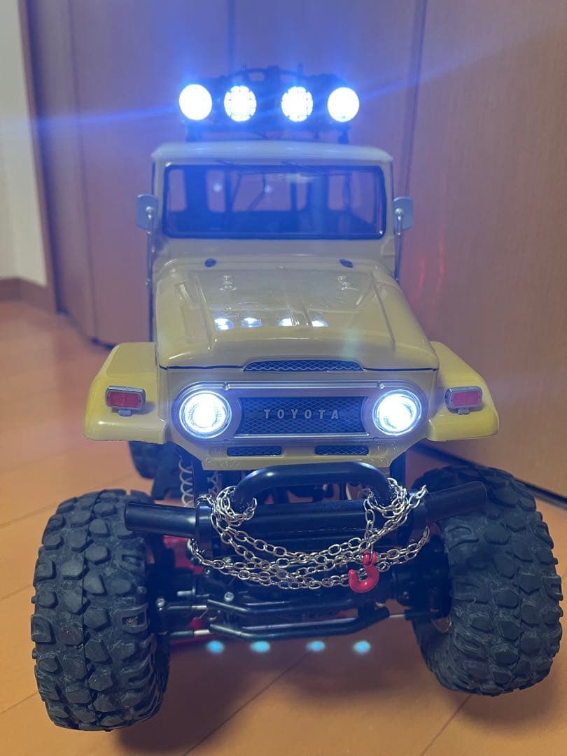 タミヤ　1/10 CR-01 ランドクルーザー40 クローラーRC