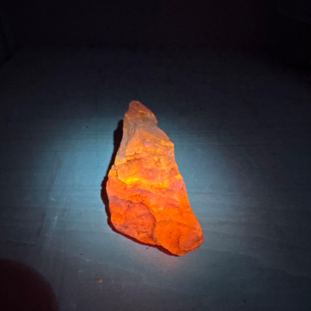 北海道石　然別オパール　蛍光オパール138g