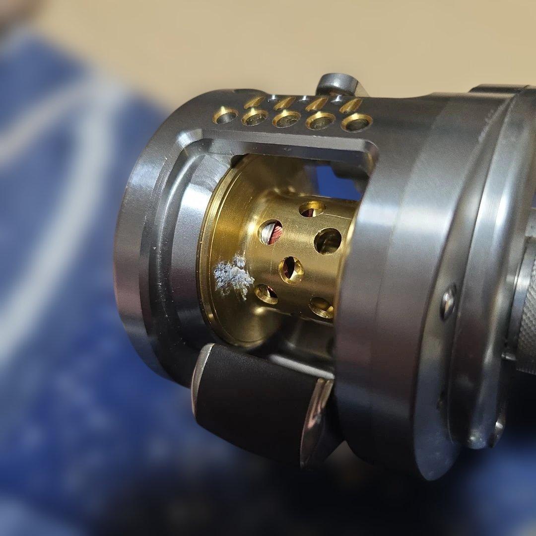 シマノ　04カルカッタコンクエスト200DC