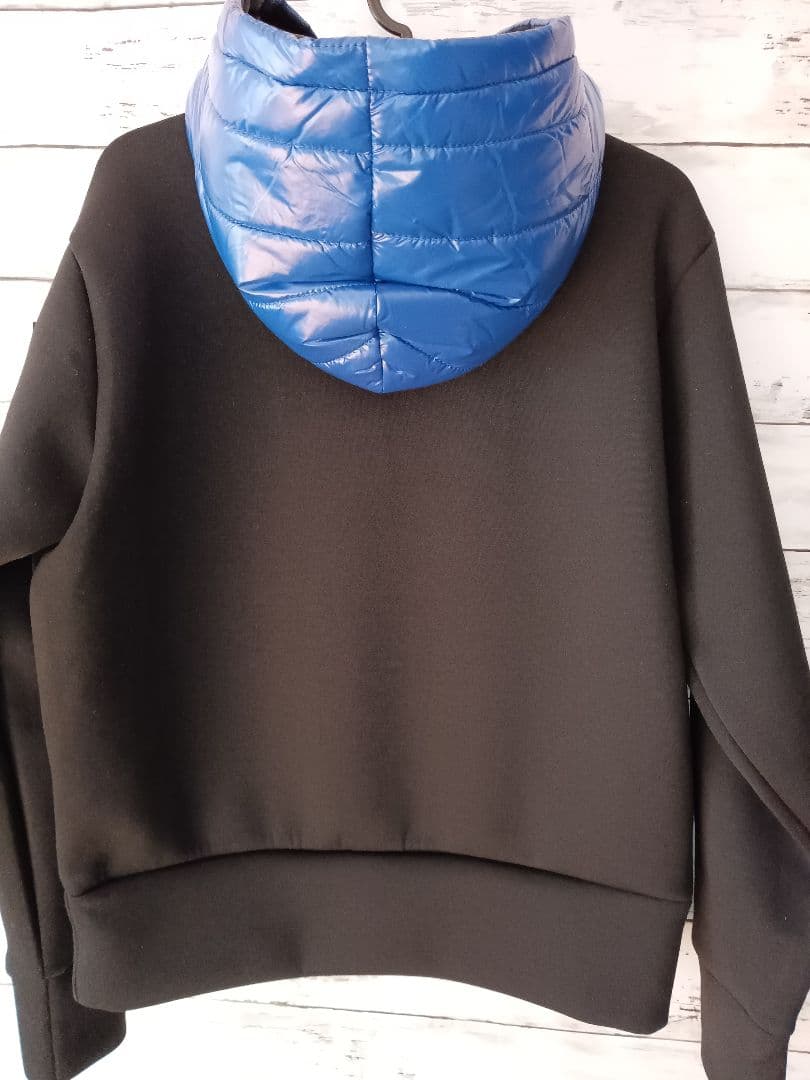 韓国直輸入　レディースゴルフウェア　セットアップ