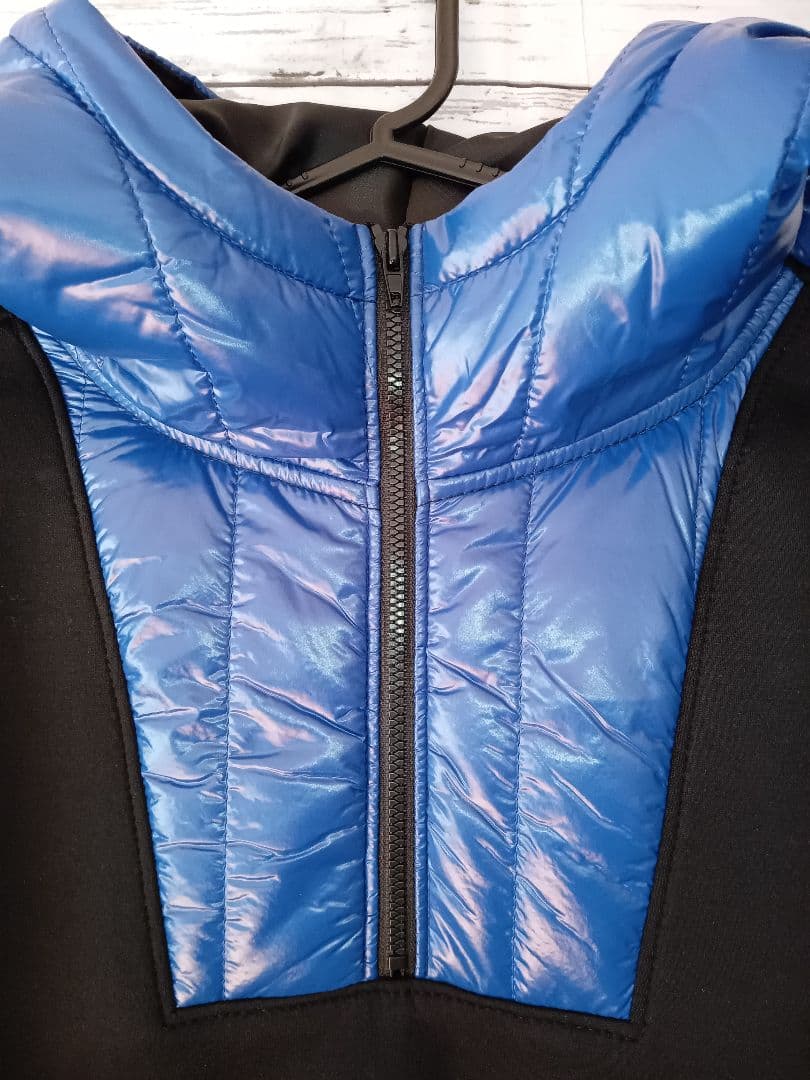 韓国直輸入　レディースゴルフウェア　セットアップ